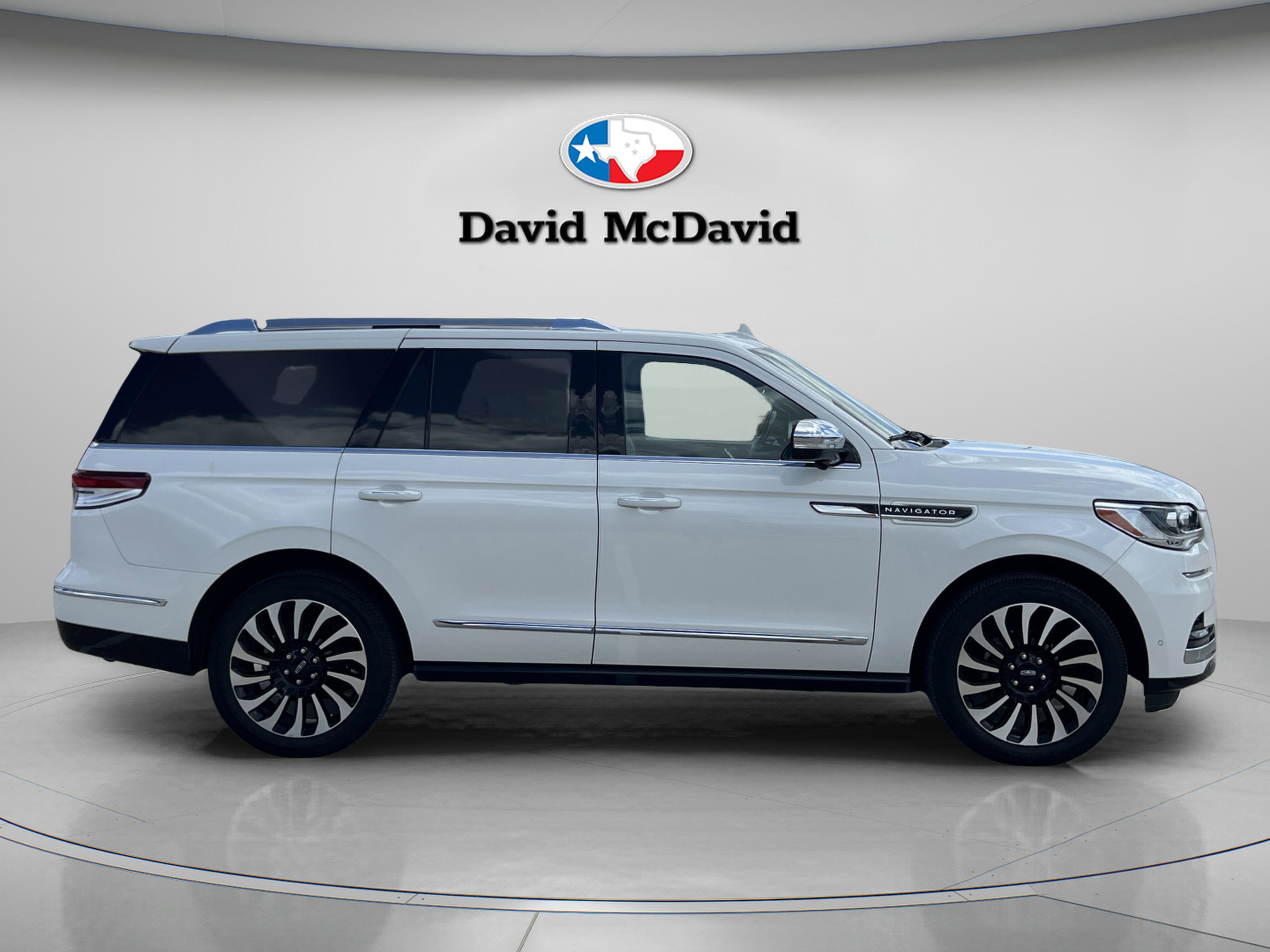 Used 2023 Lincoln Navigator Black Label AWD/4WD image 7