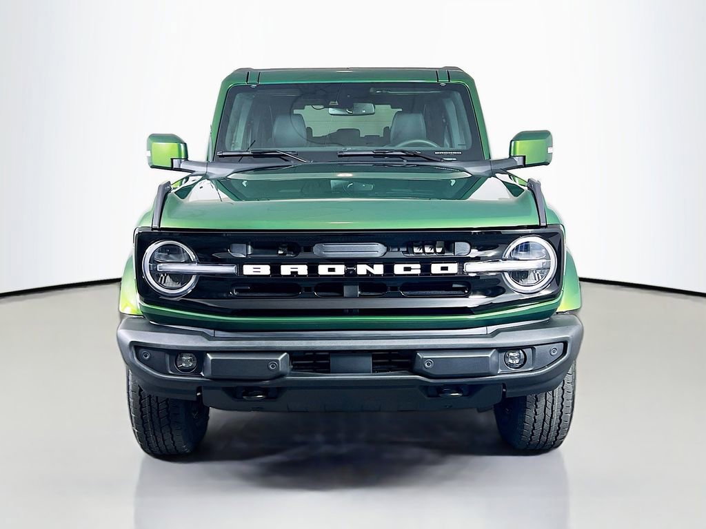 New 2025 Ford Bronco Outer Banks image 4