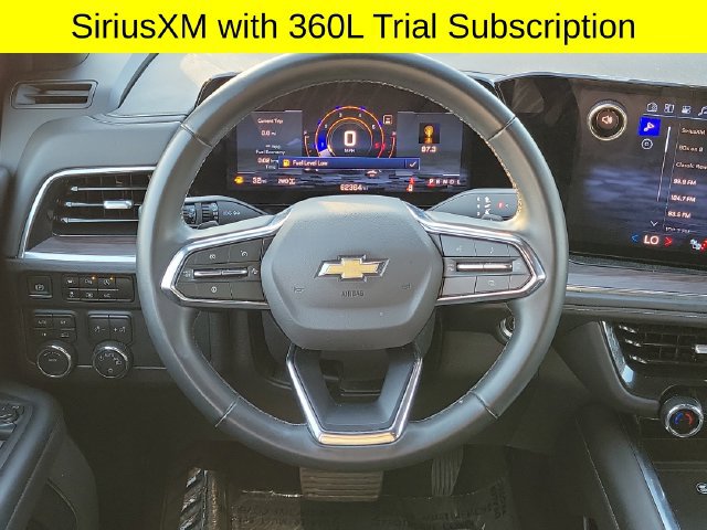 Used 2025 Chevrolet Suburban LT AWD/4WD image 10