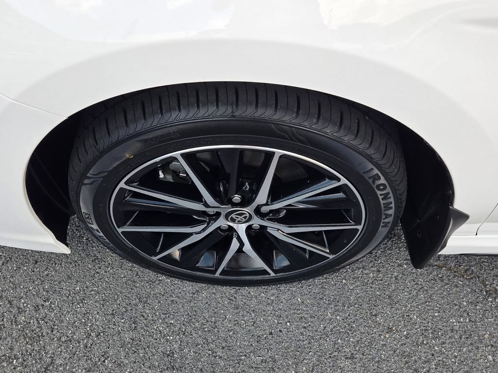 Certified 2024 Toyota Camry SE FWD image 16
