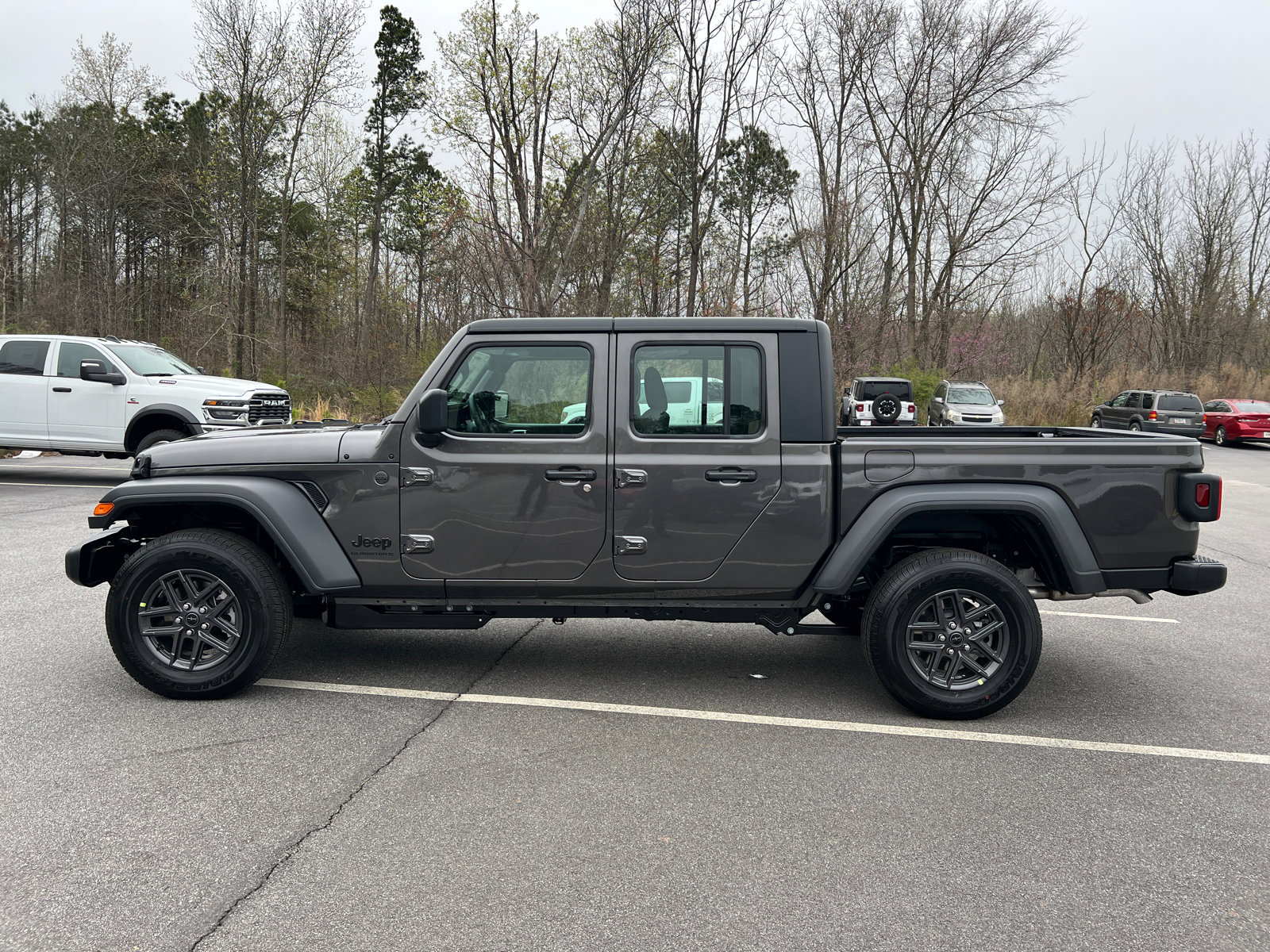 New 2026 Jeep Gladiator Sport image 8