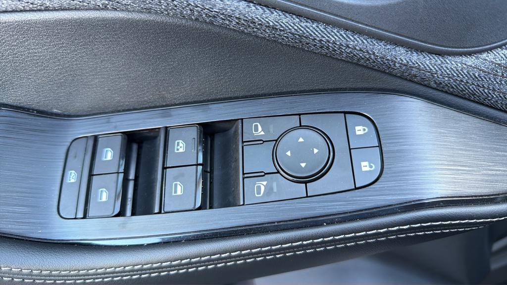 Certified 2023 Nissan Rogue SV AWD/4WD image 19
