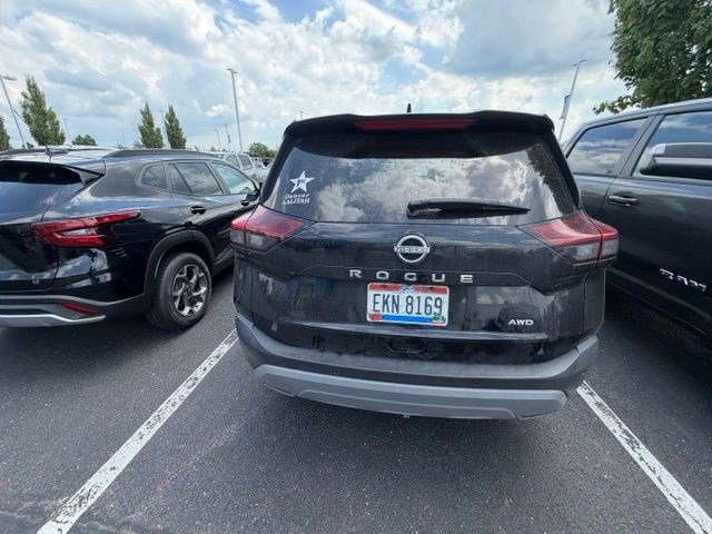 Used 2023 Nissan Rogue S AWD/4WD image 9
