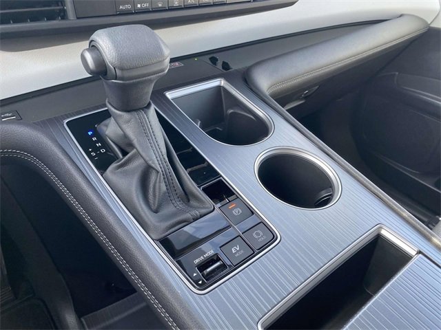 Used 2025 Toyota Sienna LE image 29