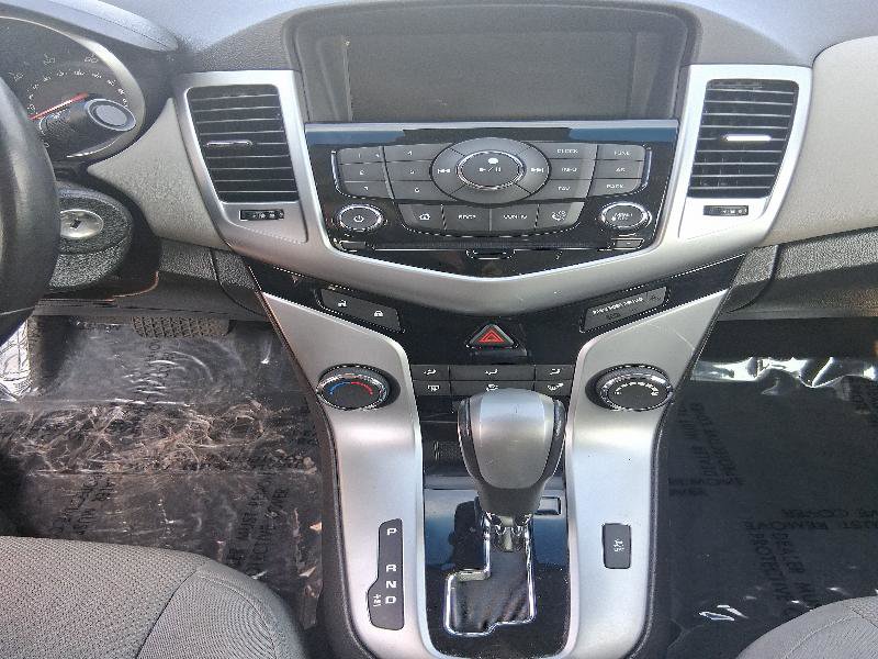 Used 2014 Chevrolet Cruze LT image 35