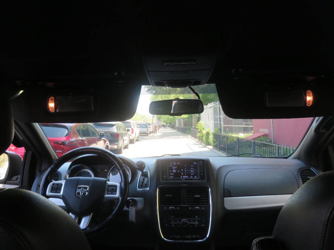 Used 2018 Dodge Grand Caravan GT FWD image 13