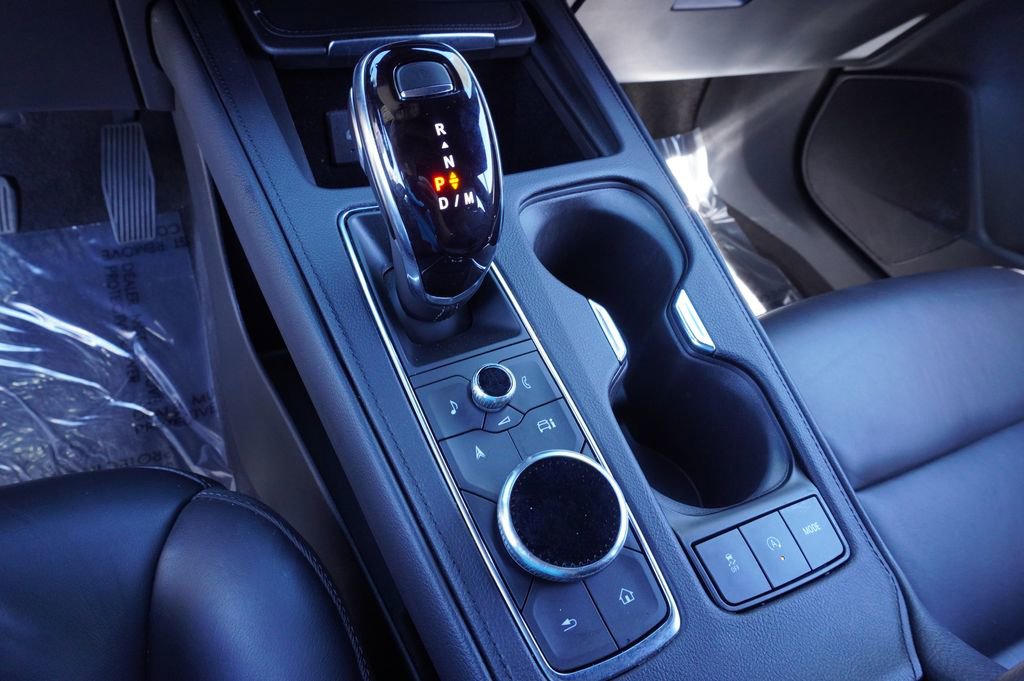 Certified 2025 Cadillac XT4 Premium Luxury image 18