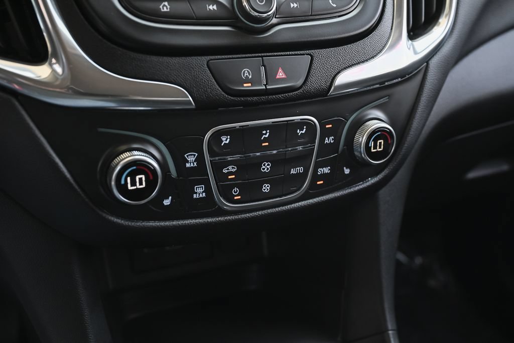 Used 2024 Chevrolet Equinox LT FWD image 33
