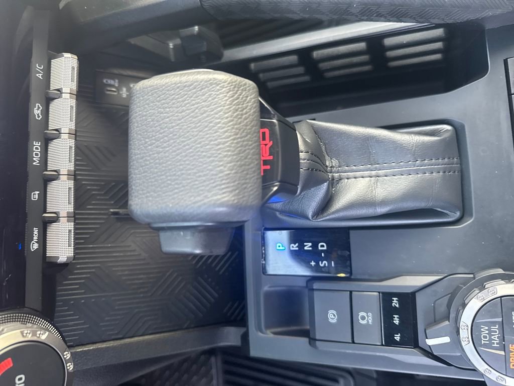 Used 2024 Toyota Tacoma TRD Off-Road image 25