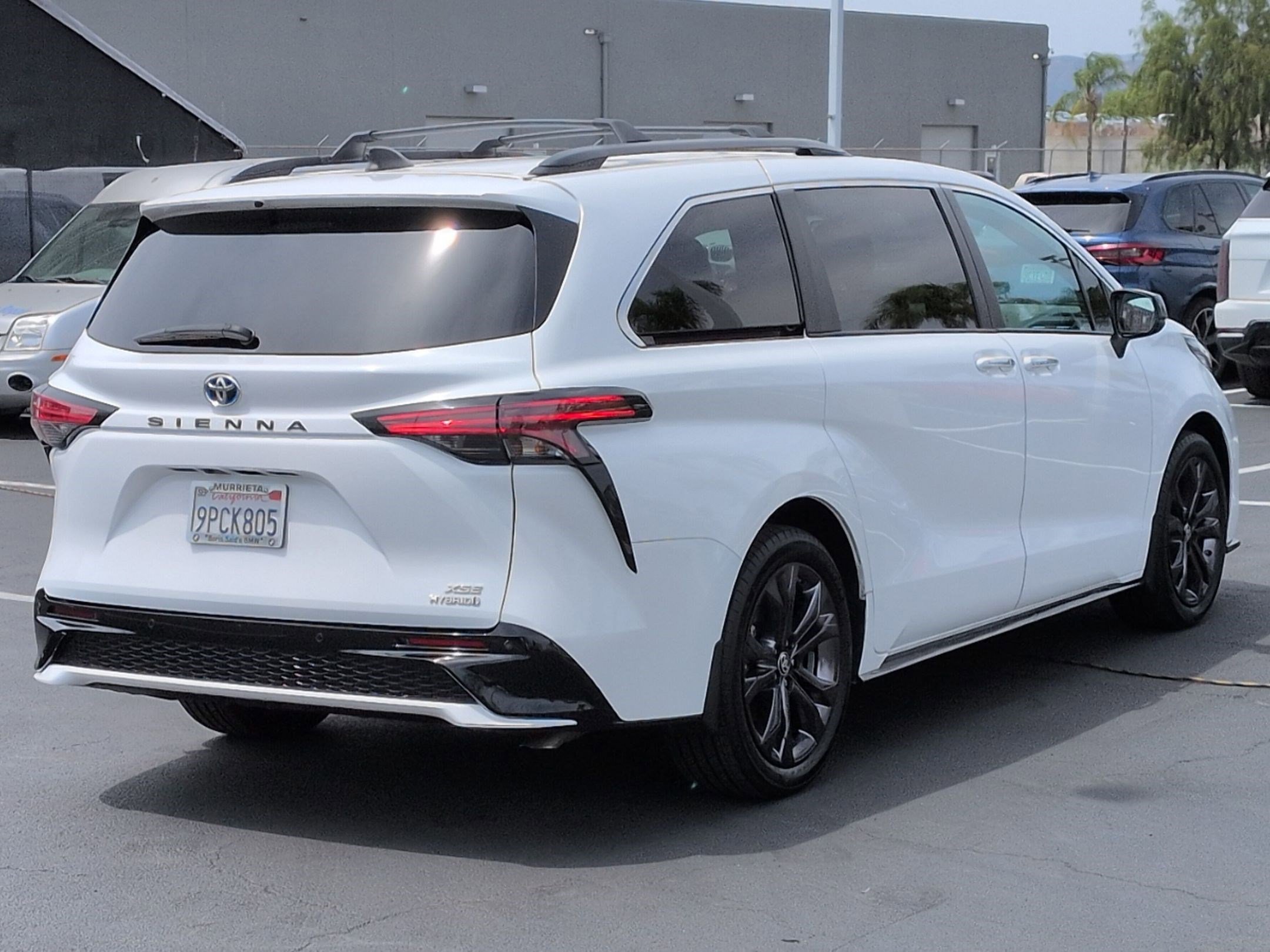 Used 2024 Toyota Sienna XSE w/ XSE Plus Package image 10
