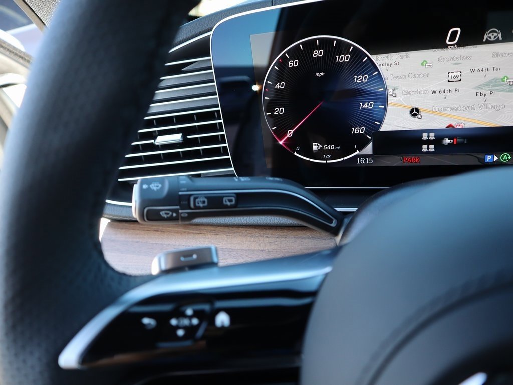 New 2026 Mercedes-Benz GLS 450 4MATIC image 44