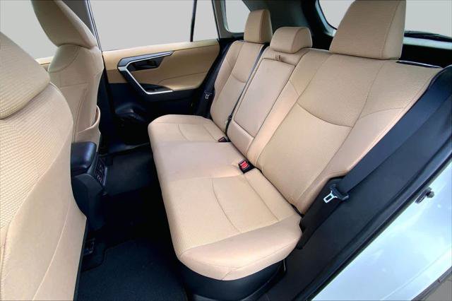 Certified 2025 Toyota RAV4 LE AWD/4WD image 20