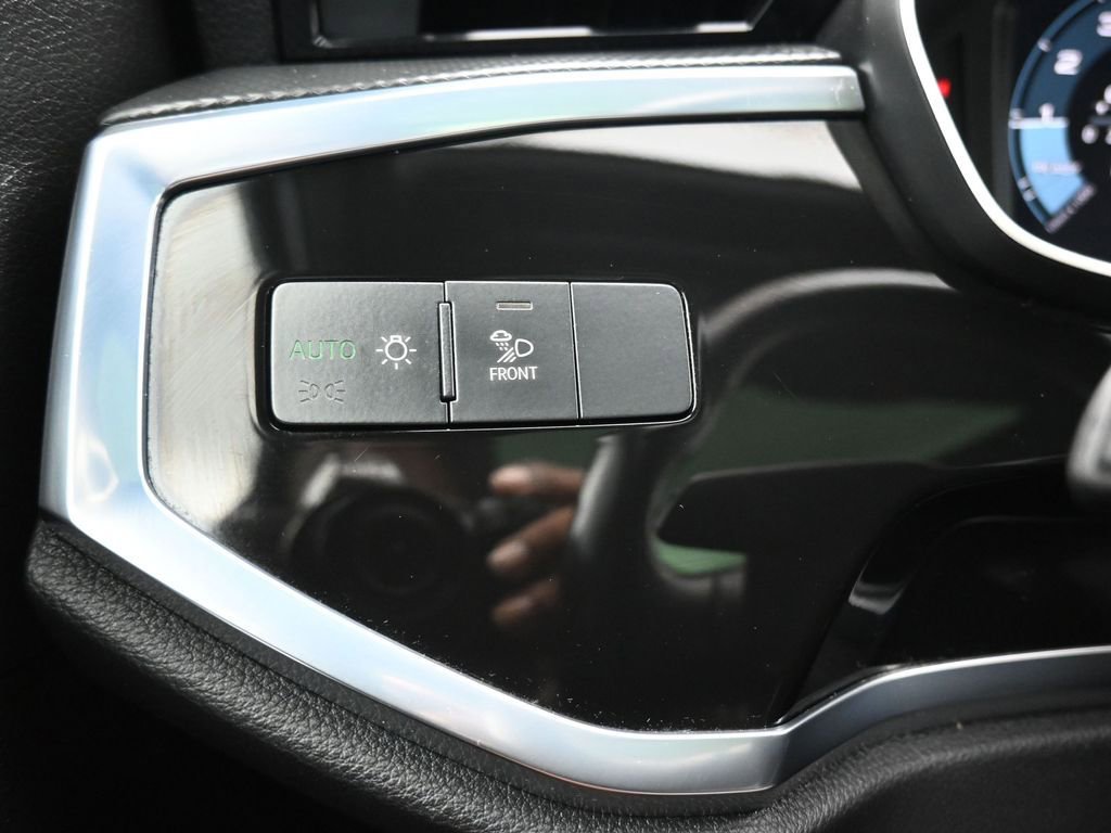 Used 2023 Audi Q3 2.0T Premium AWD/4WD image 26