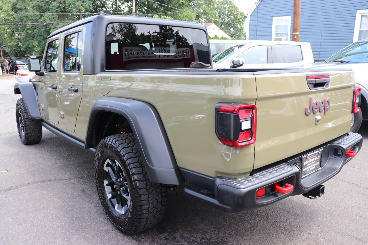Used 2026 Jeep Gladiator Rubicon AWD/4WD image 3