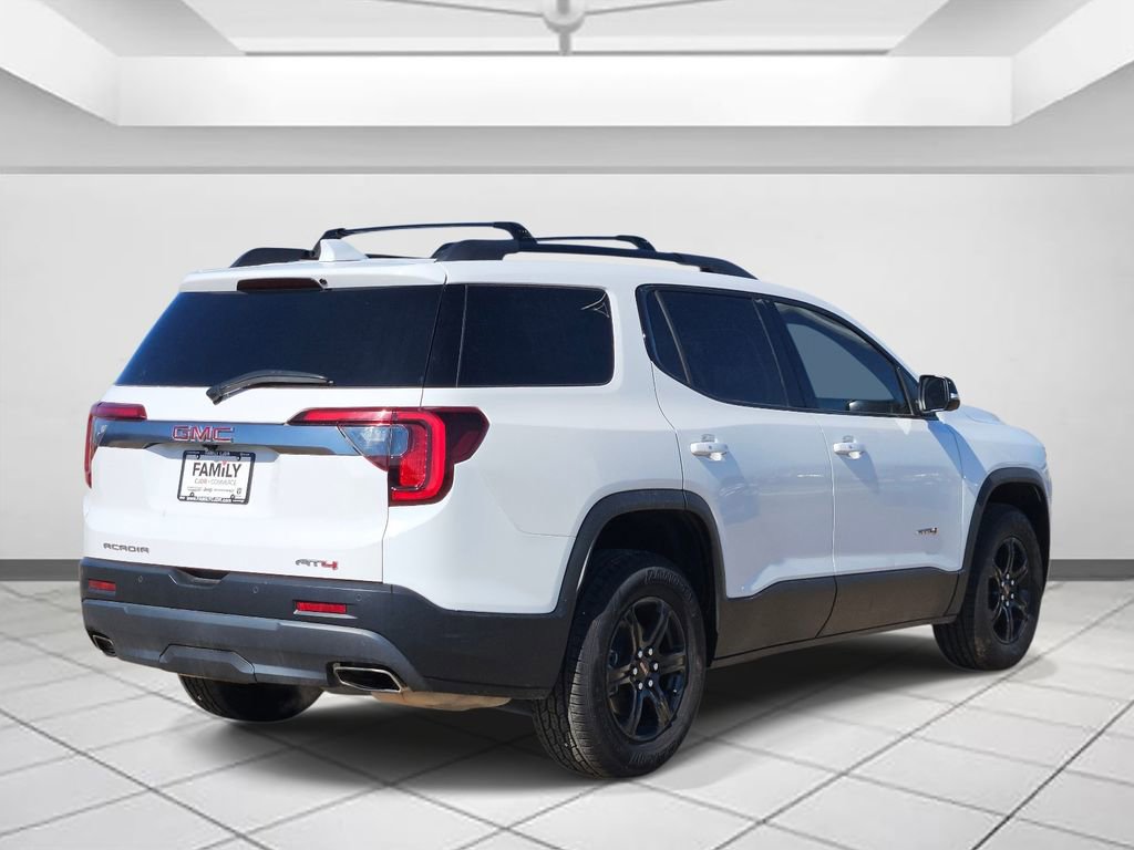 Used 2022 GMC Acadia AT4 w/ Technology Package AWD/4WD image 4