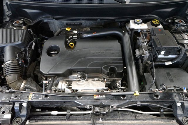 Used 2023 Chevrolet Equinox LS w/ Driver Confidence II Package image 44