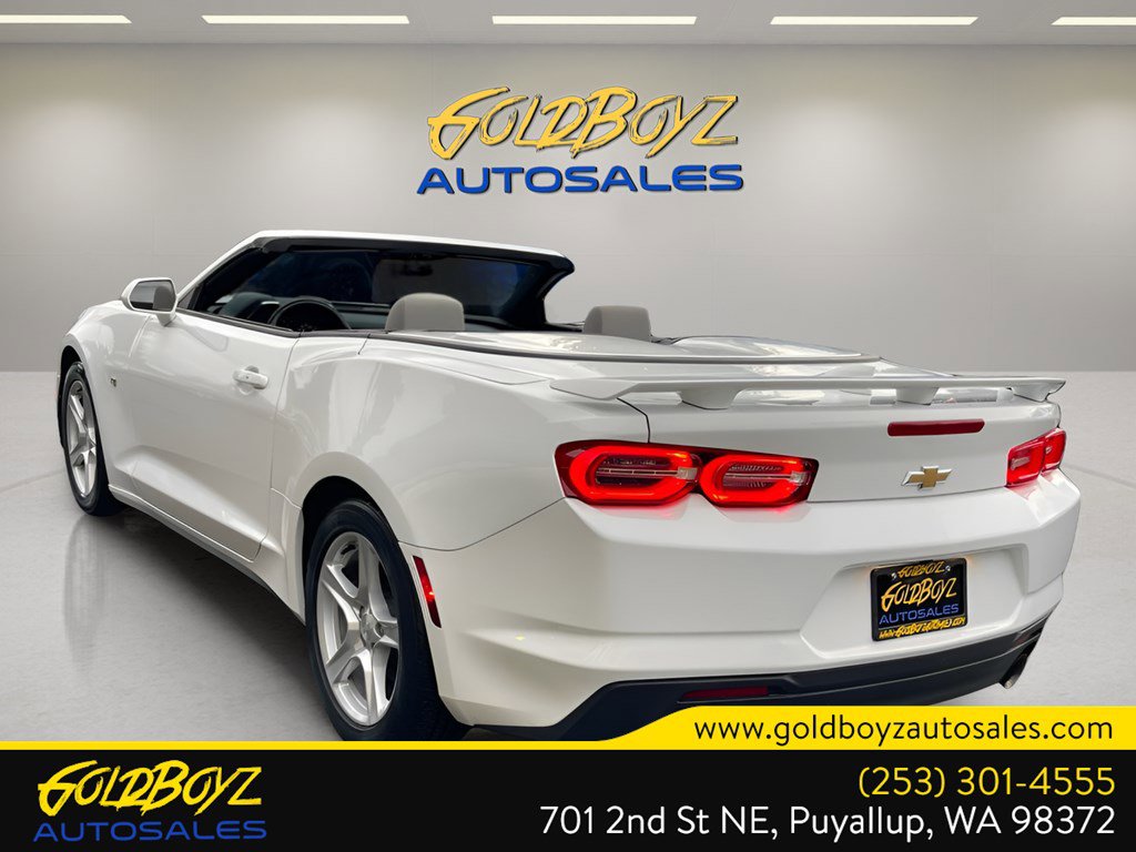 Used 2022 Chevrolet Camaro LT RWD image 7