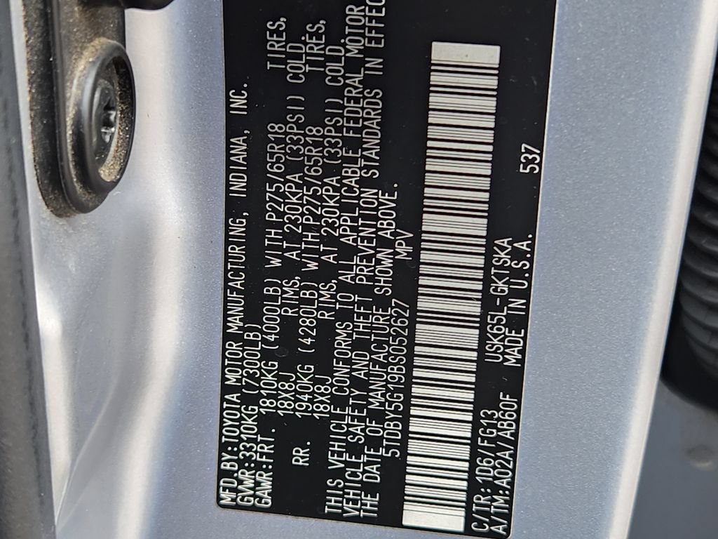 Used 2011 Toyota Sequoia SR5 AWD/4WD image 23
