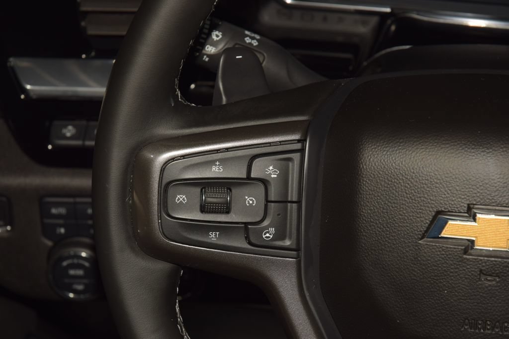 Used 2025 Chevrolet Silverado 1500 High Country AWD/4WD image 40