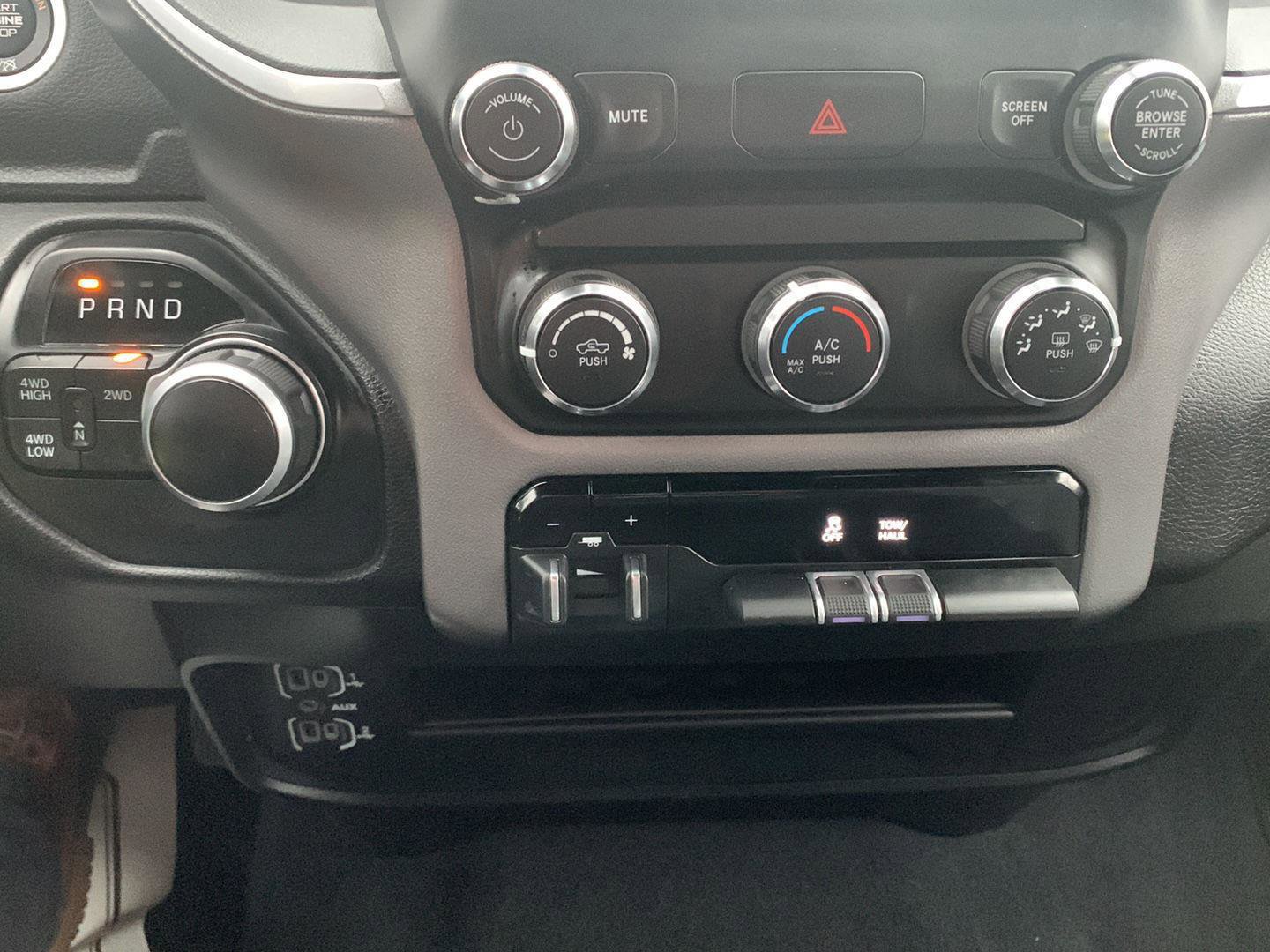 Used 2024 RAM 2500 Big Horn image 29