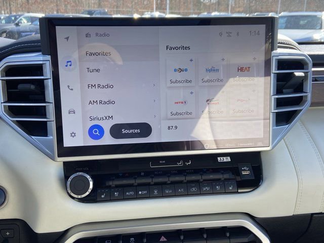 Used 2023 Toyota Sequoia Capstone AWD/4WD image 19