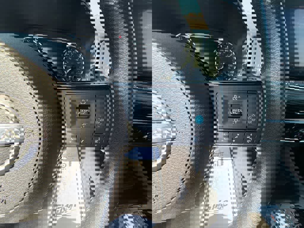 Used 2023 Nissan Rogue SV image 22