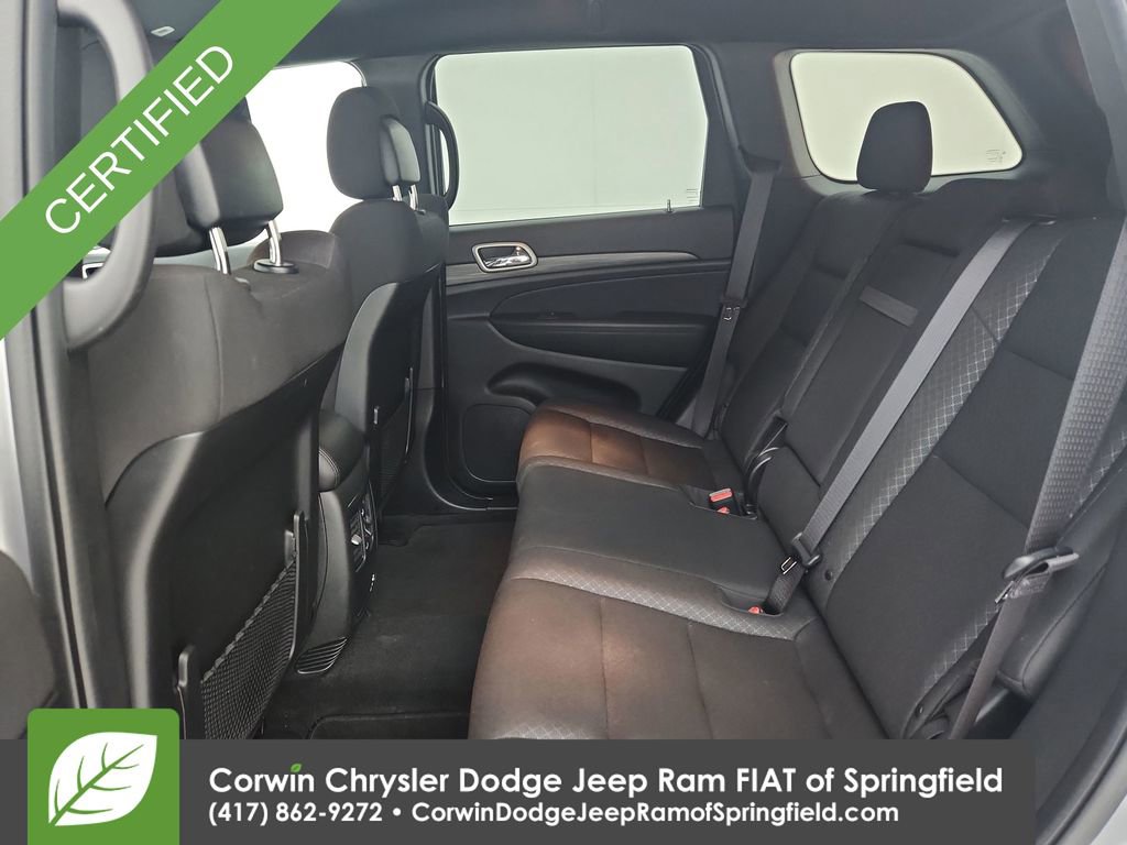 Used 2021 Jeep Grand Cherokee Laredo AWD/4WD image 30