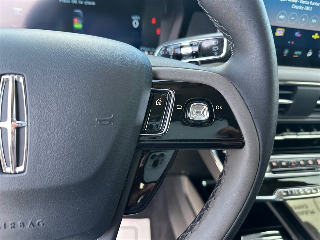 Used 2025 Lincoln Corsair FWD w/ Equipment Group 101A image 20