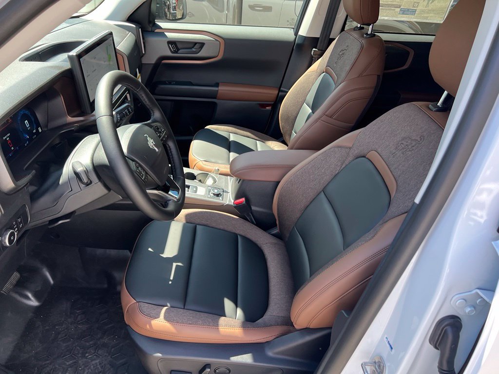 New 2026 Ford Bronco Sport Outer Banks w/ Sasquatch Outer Banks Package AWD/4WD image 12