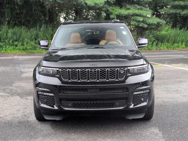Certified 2023 Jeep Grand Cherokee L Summit AWD/4WD image 2