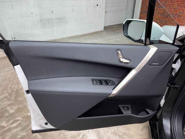 Used 2026 BMW iX xDrive60 image 10