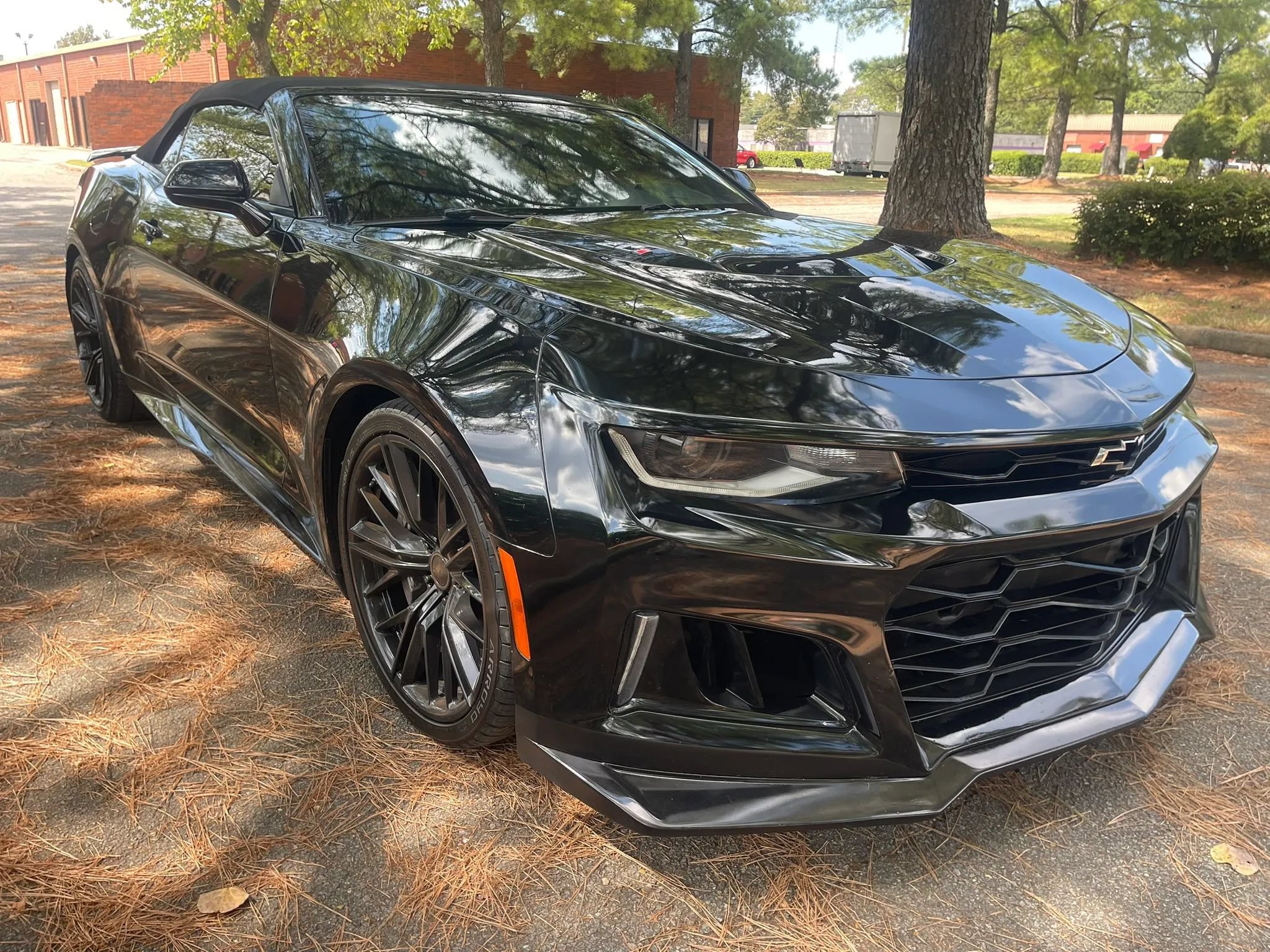 Used 2019 Chevrolet Camaro ZL1 RWD image 9