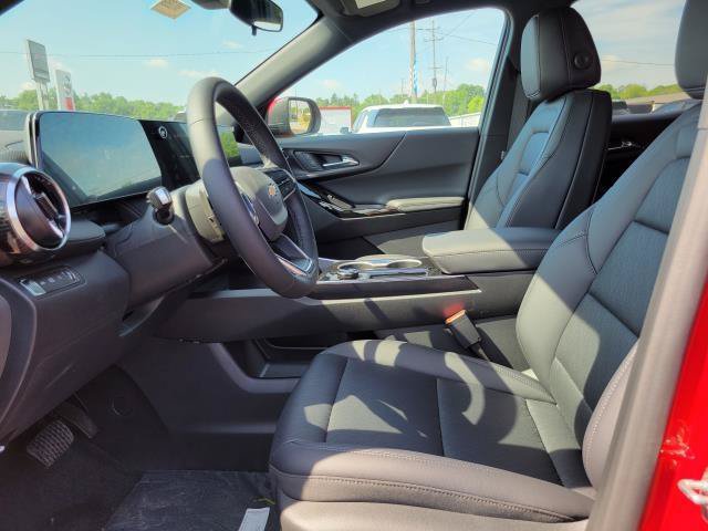 New 2026 Chevrolet Equinox LT w/ Convenience Package II AWD/4WD image 8