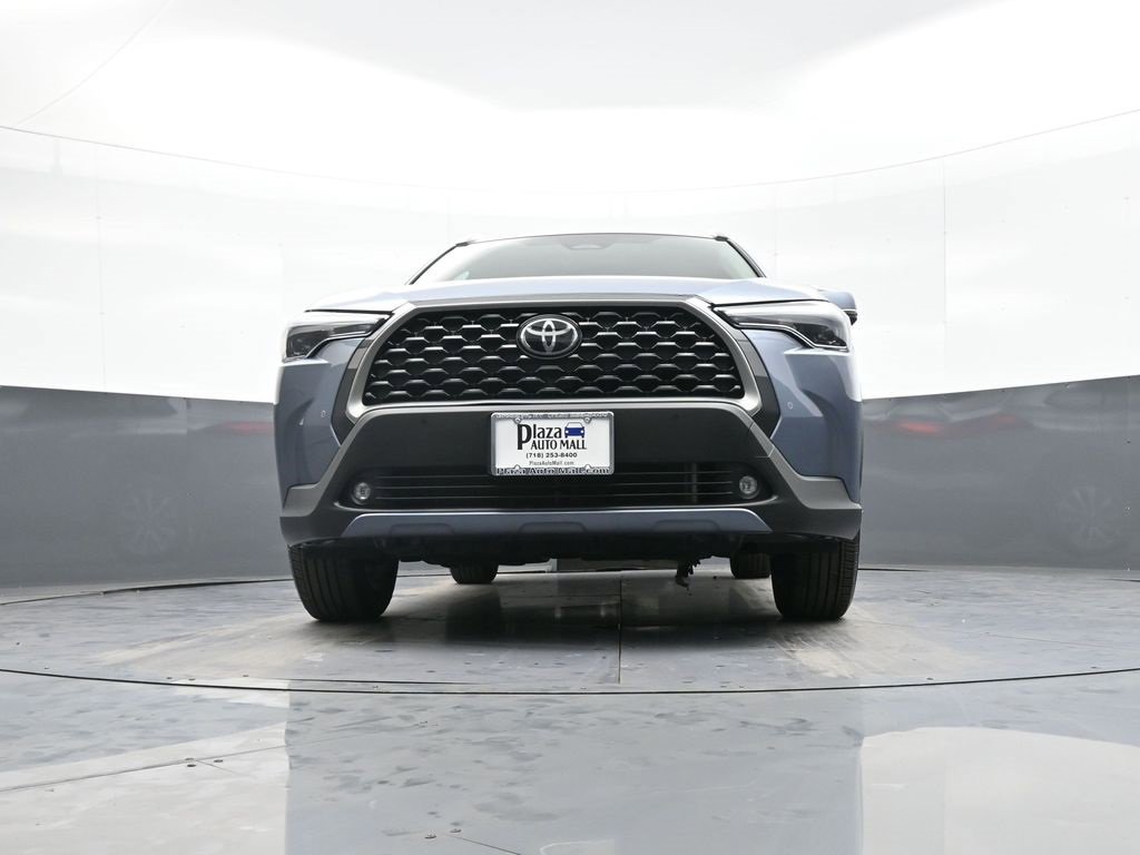 Certified 2023 Toyota Corolla Cross XLE image 27