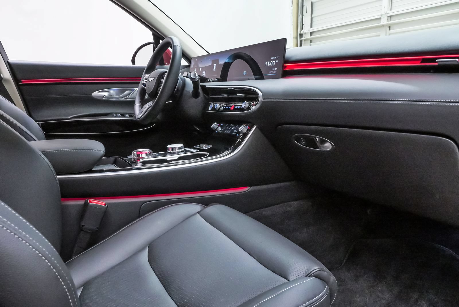 Certified 2026 Genesis GV70 2.5T AWD/4WD image 12