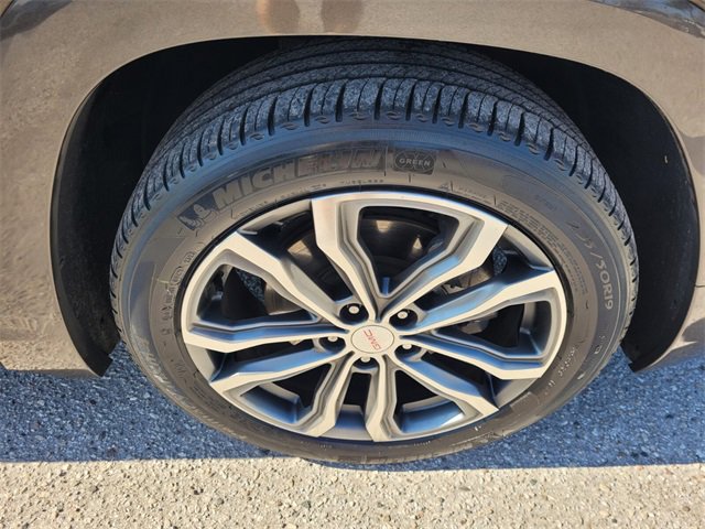 Used 2019 GMC Terrain Denali w/ Advanced Safety Package image 18