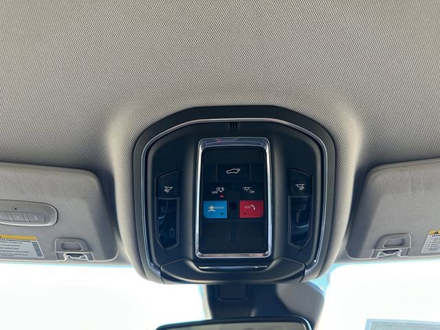 Used 2022 Jeep Grand Cherokee L Limited AWD/4WD image 28