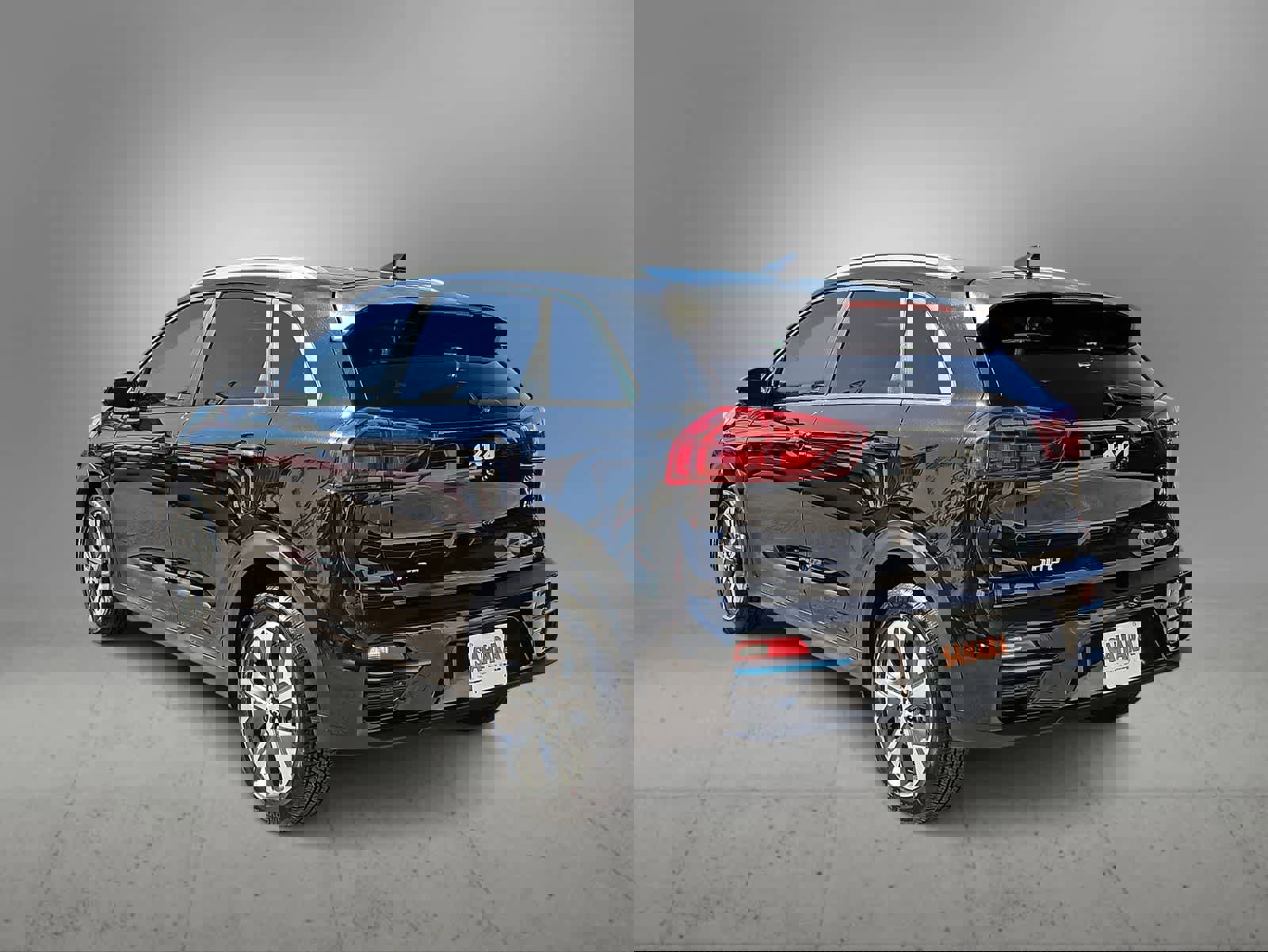 Used 2022 Kia Niro EX Premium image 7