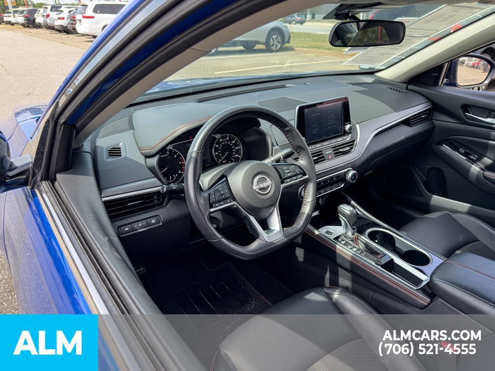 Used 2025 Nissan Altima 2.5 SR FWD image 8
