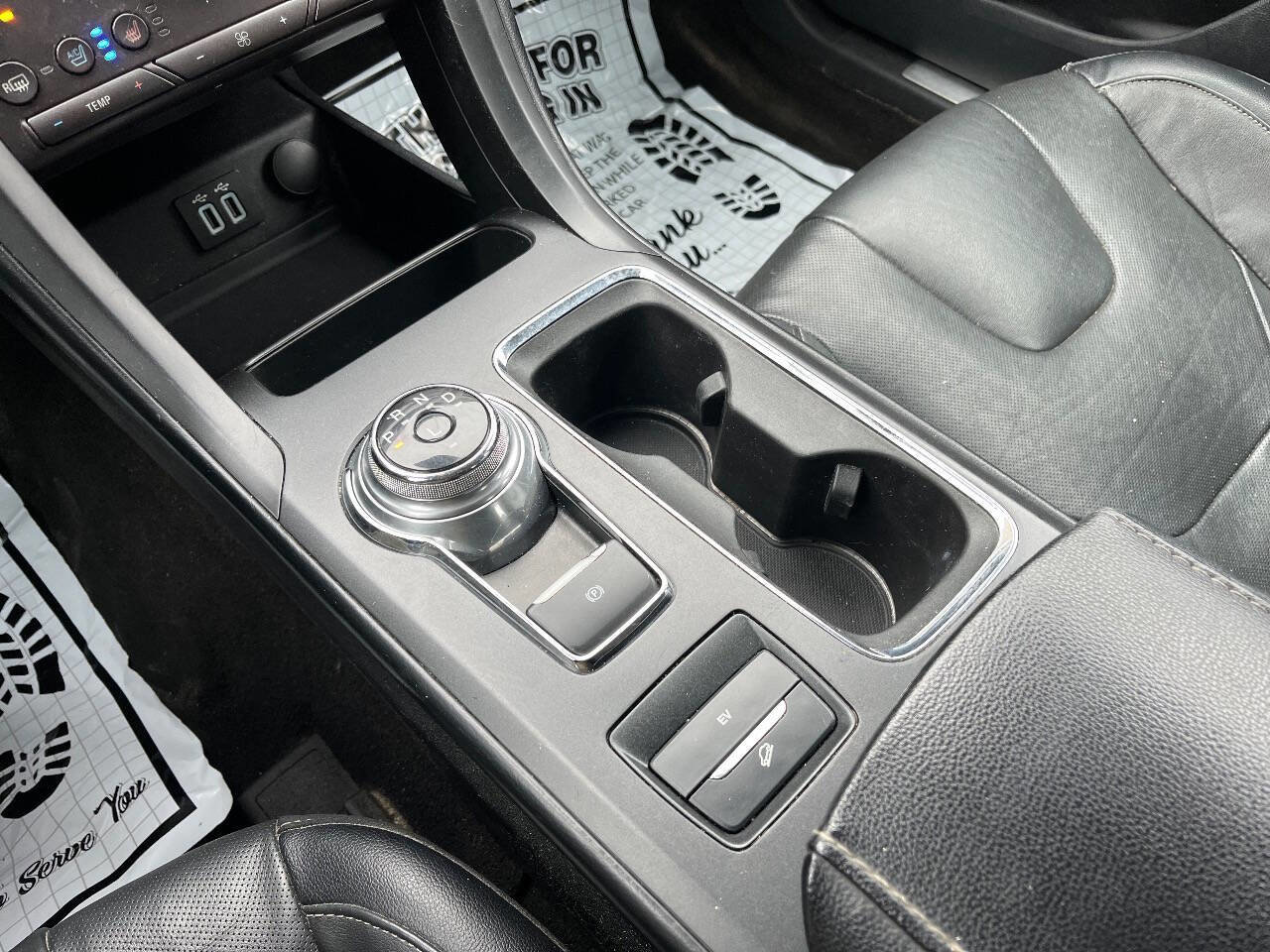 Used 2019 Ford Fusion Energi Titanium FWD image 14