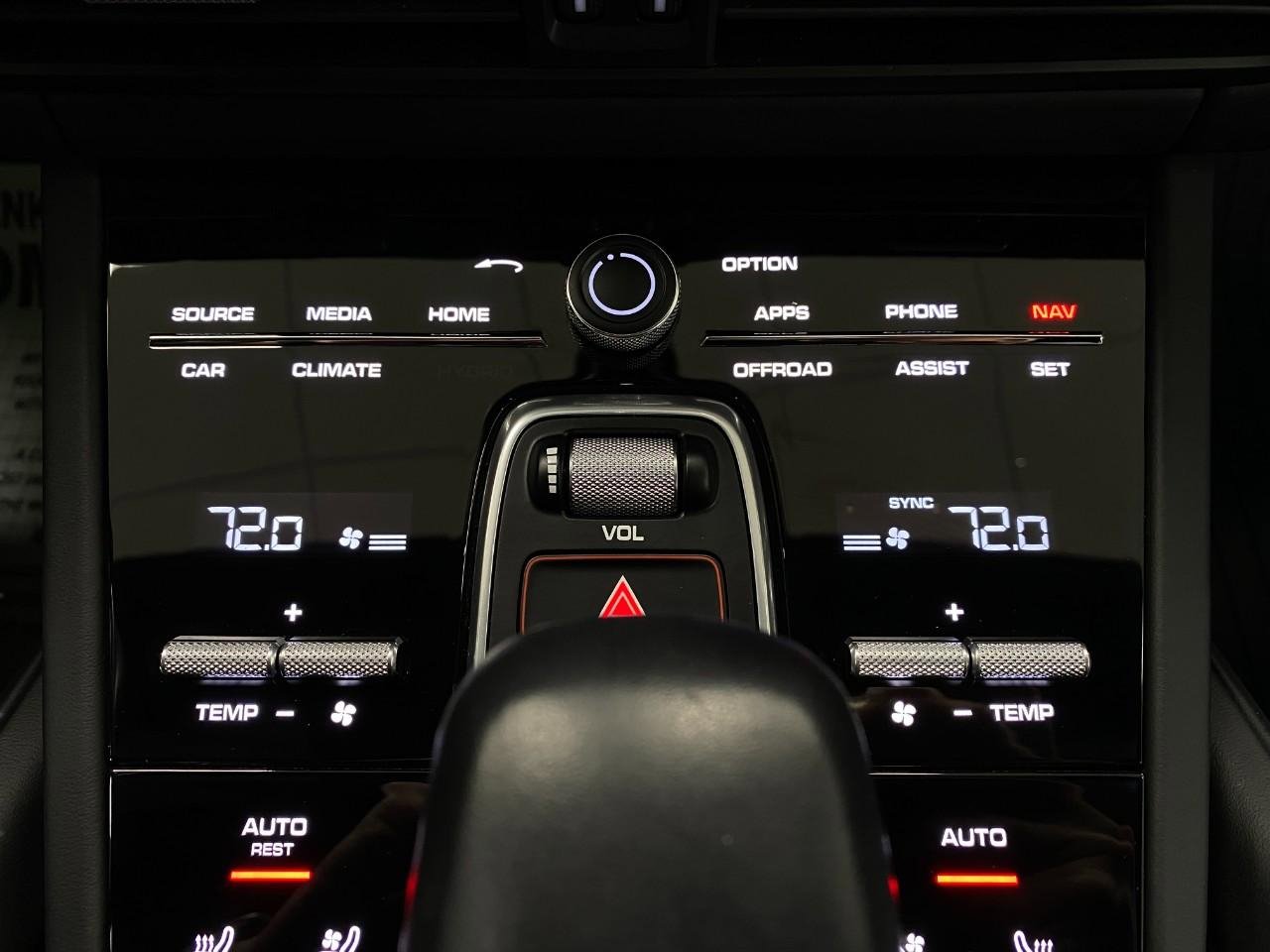 Used 2019 Porsche Cayenne Turbo image 32