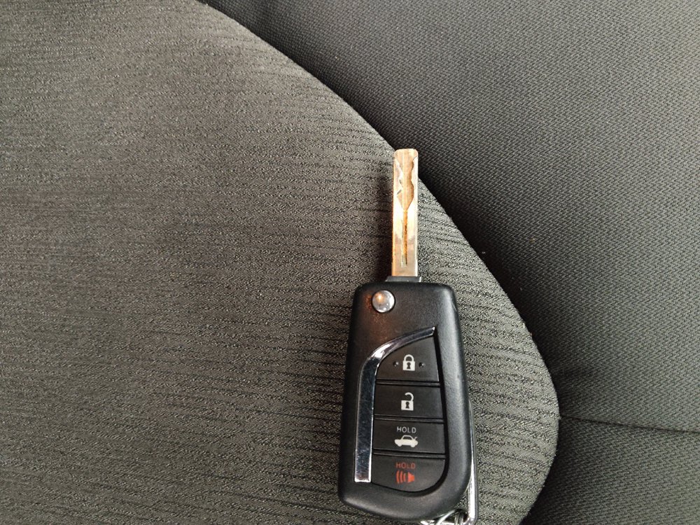 Used 2023 Toyota Camry LE FWD image 32