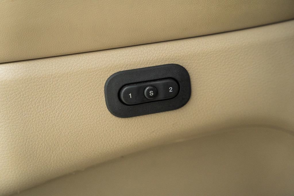 Used 2014 Jeep Grand Cherokee Limited image 46