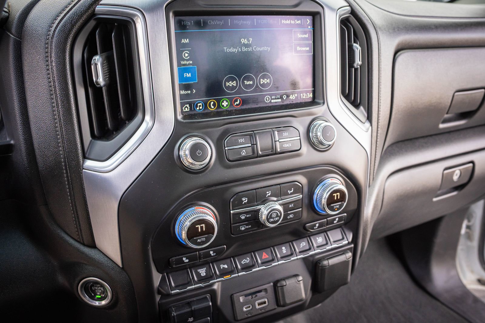 Used 2022 GMC Sierra 3500 SLE w/ SLE Convenience Package AWD/4WD image 19