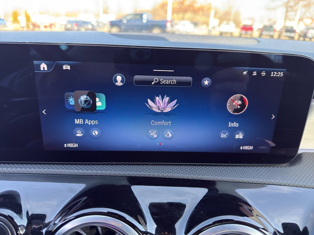 Used 2025 Mercedes-Benz CLA 250 4MATIC image 22