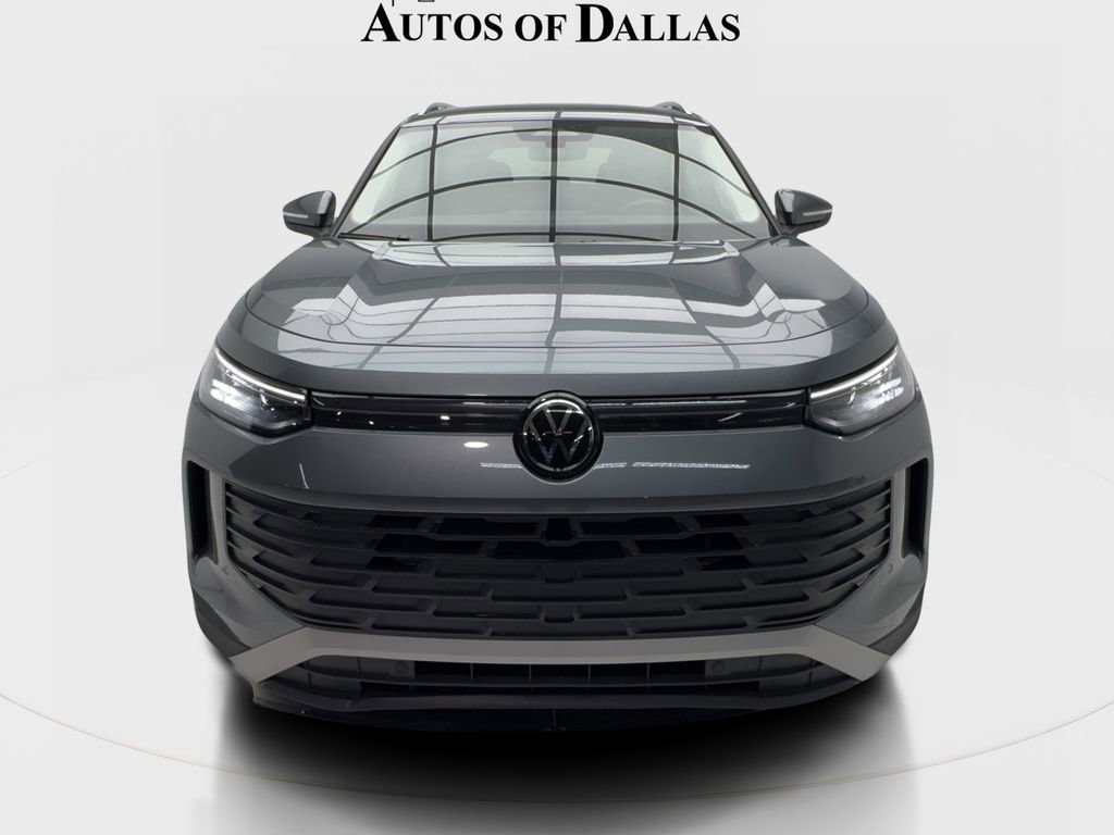Used 2025 Volkswagen Tiguan S FWD image 3