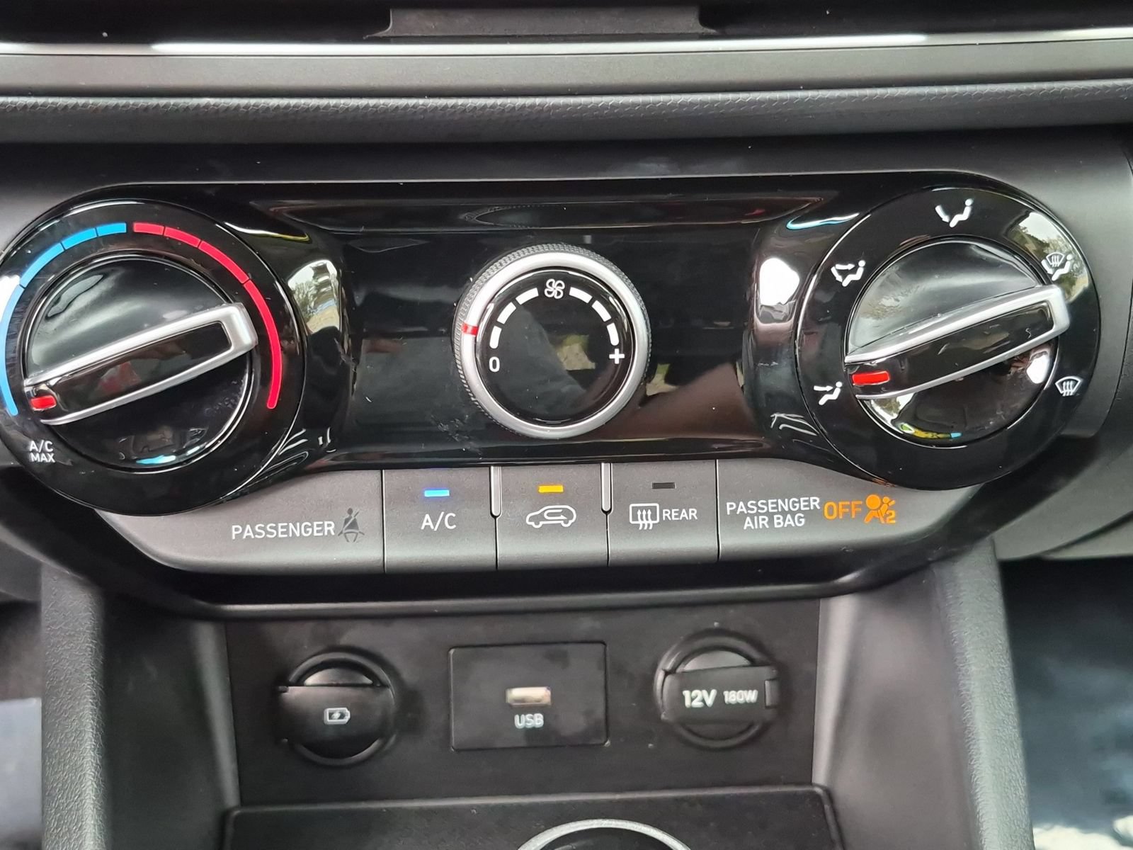 Used 2023 Hyundai Kona SEL FWD image 21