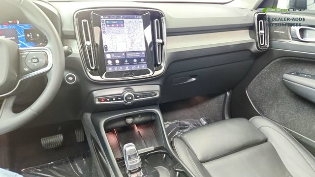 Used 2024 Volvo XC40 B5 Plus w/ Protection Package Premier AWD/4WD image 62