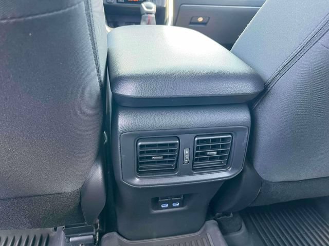 Used 2022 Toyota RAV4 SE w/ Weather & Moonroof Package AWD/4WD image 25