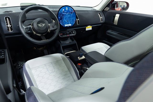 Certified 2025 MINI Cooper Countryman S image 22